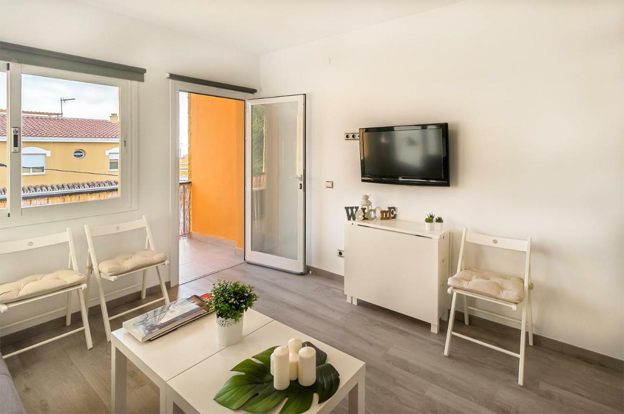 Apartamento Los Tres Soles มาลากา ภายนอก รูปภาพ